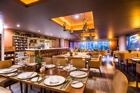 Frankie's The Steakhouse boasts an upscale traditional steakhouse menu paired with a distinctive Italian twist. . Food near sonesta hotel